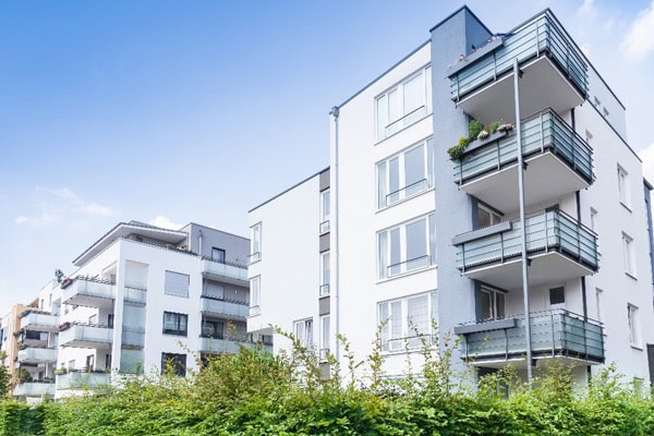 Drei Immobilien mit Grünfläche in Essen 